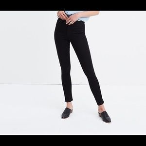 Madewell 10” High Rise Black Skinny Jean!